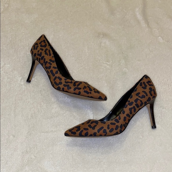 BCBGeneration Leopard Print Heels size 7 - Picture 7 of 10